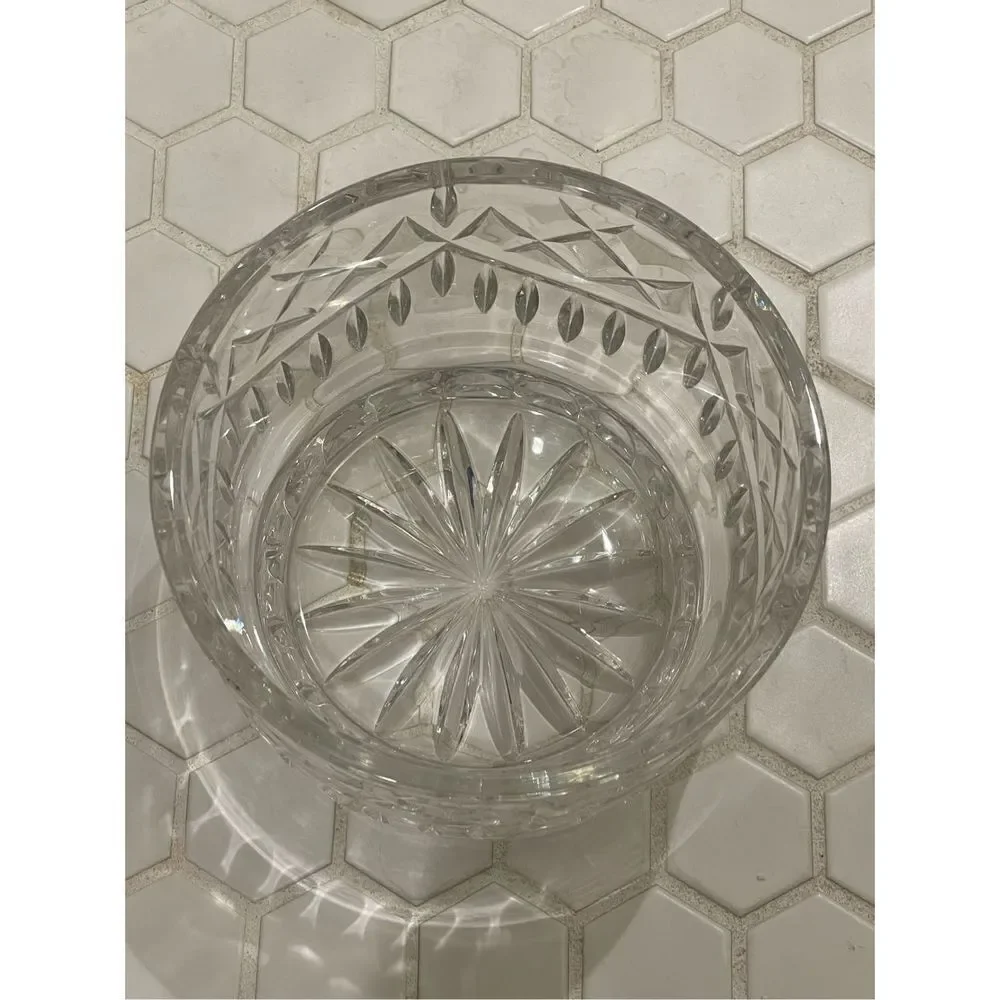Threshold crystal bowl